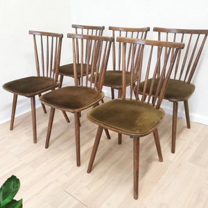 1 of 6 Vintage Wooden Dining Chairs in Windsor Style / Mid-century Dine Set Made in Yugoslavia by Stol Kamnik 1970s / Brown and Green Fabric