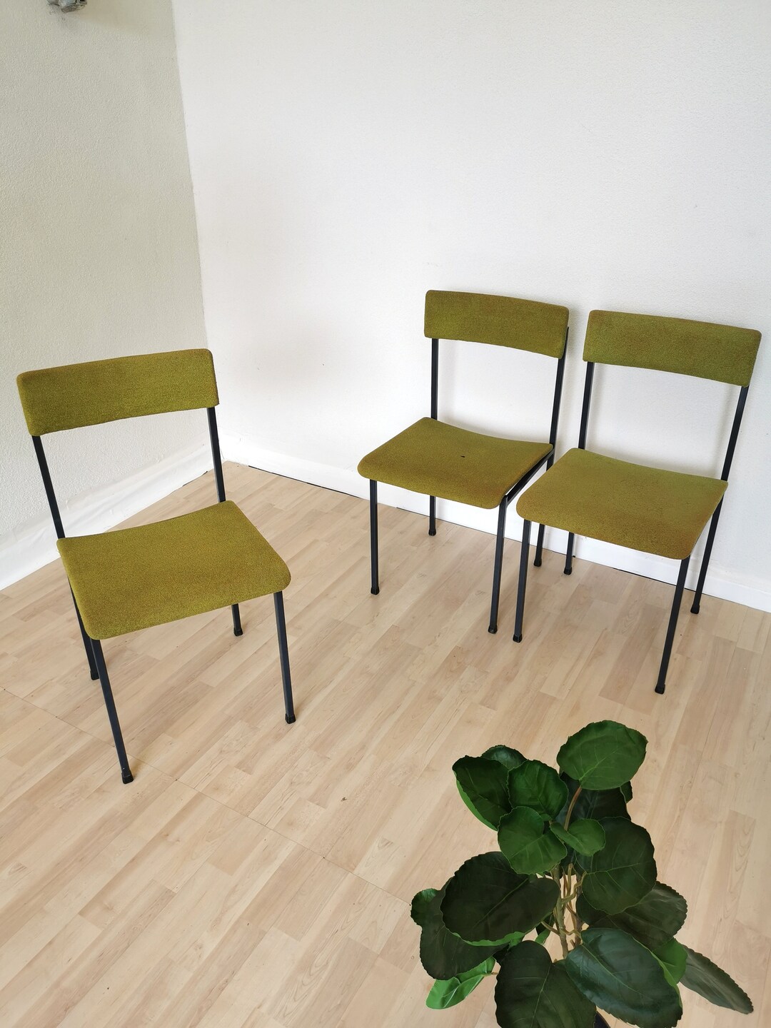 ドイツ製のイス・インダストリアルモダンデザイン・送料込み