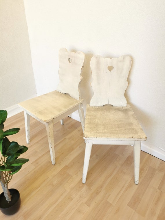 1 of 2 Vintage White Wooden Farmhouse Dine Chairs Mid century Cottage Dining Room Furniture Countryside Cozy Massive 1970s Retro Chair