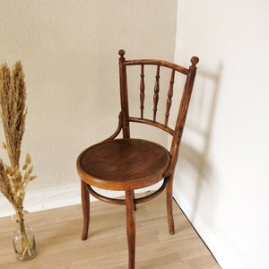 Vintage Wooden Dining Chair in Thonet Style with Carved Details adn Bentwood / Antique Very Rare Dine Chair 1960s / Original Patina