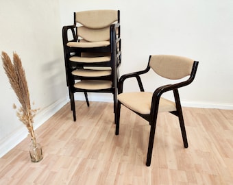 Chaises de salle à manger empilables vintage / Chaises de salle à manger en bois noires du milieu du siècle des années 1970 avec tissu beige / Technique du bois courbé