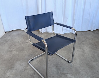 Chaise vintage Mart Stam style S34 : cuir bleu, fauteuil de bureau Bauhaus