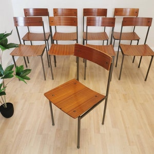 1 di 40 sedie da scuola vintage / sedia in legno con struttura in metallo / sedia da pranzo scandinava minimalista industriale / lotto di sedie da pranzo da bistrot