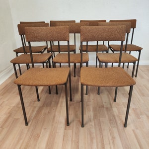 Chaises d'école vintage / Base en métal noir et siège en tissu marron / Chaises de salle à manger rétro des années 1970 par STOL Kamnik, Yougoslavie image 6