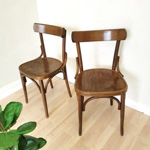 Juego de 2 sillas de comedor, sillas laterales tapizadas de tela,  ergonómicas, con respaldo alto, sin brazos con patas de madera y asiento  acolchado