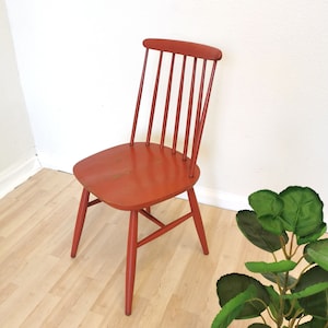 RED Vintage Wooden Dining Chairs in Ilmari Tapiovaara Style / Stol Kamnik 1960s / Mid-century Black Dine Chair / Scandinavian Design