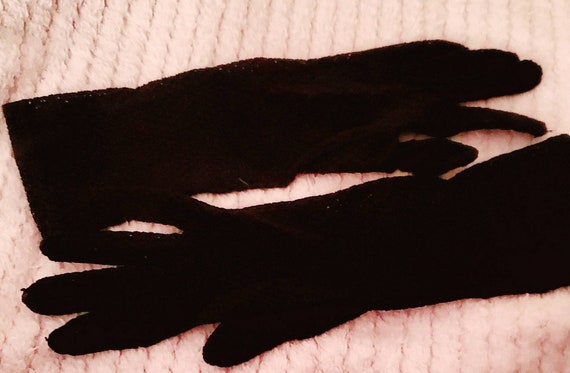1950s Black Fishnet Opera Gloves.Medium sized 195… - image 8