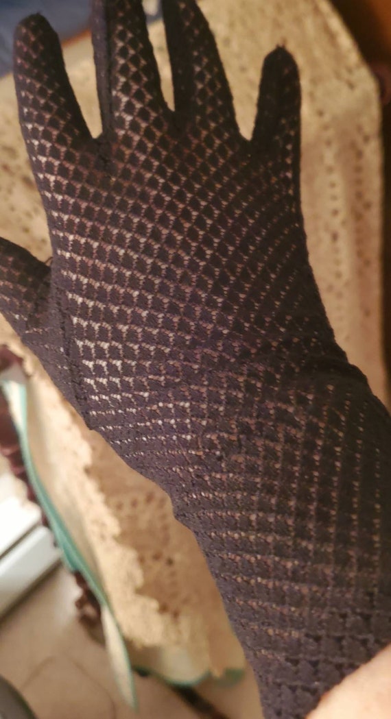 1950s Black Fishnet Opera Gloves.Medium sized 195… - image 2