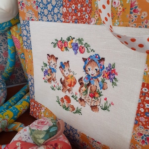 CHAT Gift bag ricamata