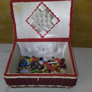 Sewing Box Wicker Plastic Wine/Haberdashery Inside/Vintage 1970s