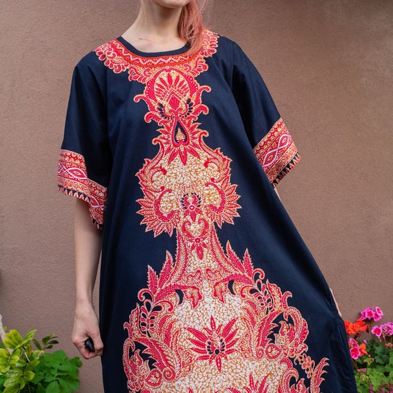 Dark Blue with Red Oriental Motifs Long Cotton Dr… - image 10