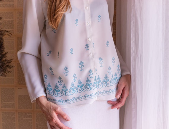 White embroidered chiffon vest cut main image 1