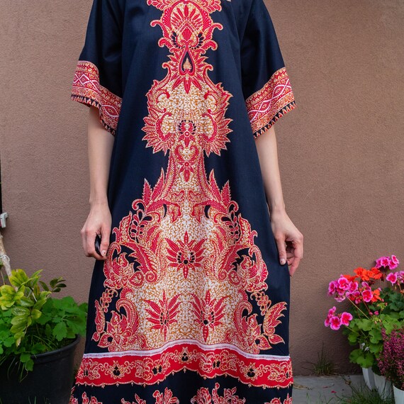 Dark Blue with Red Oriental Motifs Long Cotton Dr… - image 3