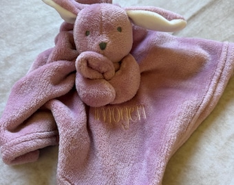 Manta de apego personalizada para bebé con forma de conejito, suave, para niño o niña, regalo para recién nacido, baby shower, color blanco.