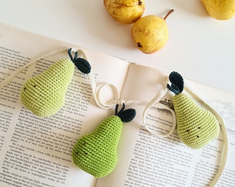 Custom pear garland|Personalized nursery decor|Fruits garland|Nursery decor|Pear decoration|Pear Crochet|Pretend play fruits|Unisex nursery