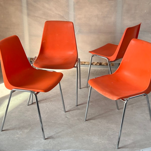 1of 4 vintage orange Expo Plastic Chairs / Loading chairs / Stackable / Patio chair /beach chairs/set / German design / Space age / retro