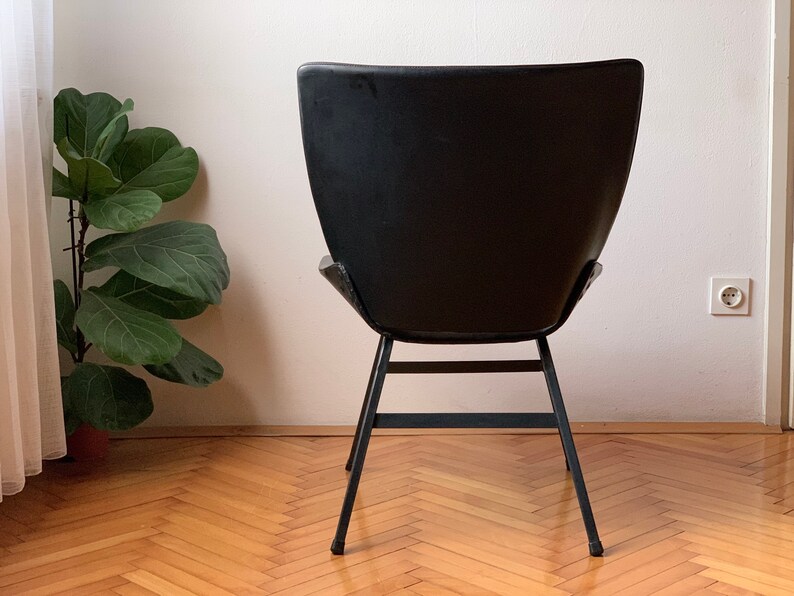 1 of 2 Vintage Lounge Black leather Shell Chair by Niko Kralj / Black faux leather upholstery / Mid Century Modern Lounge Chair / original / image 7