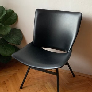 1 of 2 Vintage Lounge Black leather Shell Chair by Niko Kralj / Black faux leather upholstery / Mid Century Modern Lounge Chair / original / image 6