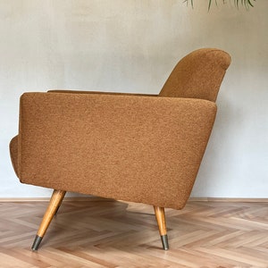 1 sur 2 Mid Century Club Chair / Fauteuil Lounge vintage / Fauteuil Retro / couleur ambre / Décoration intérieure / Meubles de salon / image 7