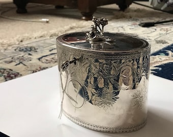 UNIEKE Zilveren Thee Caddy 1772 George III Door Aaron Lestourgeon Londen Met Graveren Gebladerte Decoratie en Slot & Key Uitstekende Staat