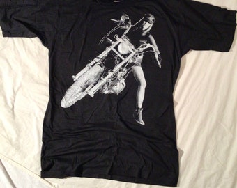 Motorcycle Chopper 1980s Sexy Girl T-Shirt New Condition
