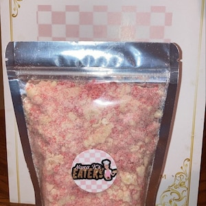 16oz Strawberry Shortcake Crumble topping for any baked goods and or fruits.