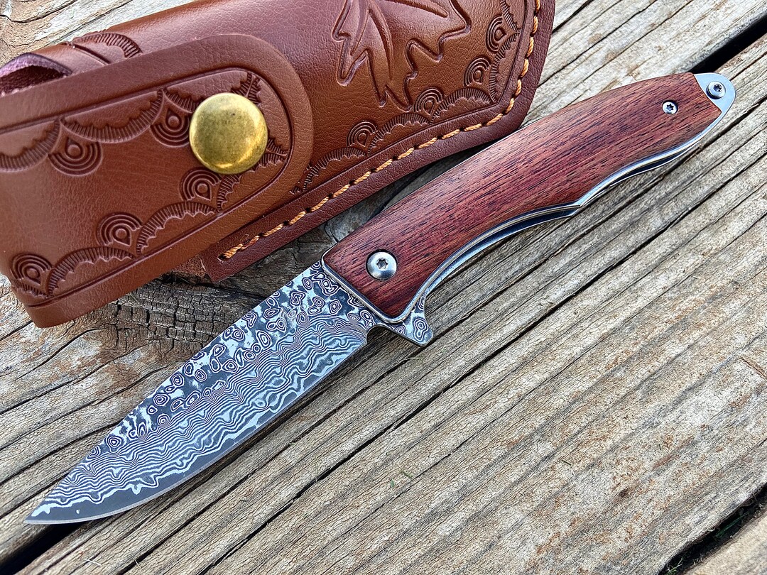 Exquisite Handmade Damascus Steel EDC Folding Knife