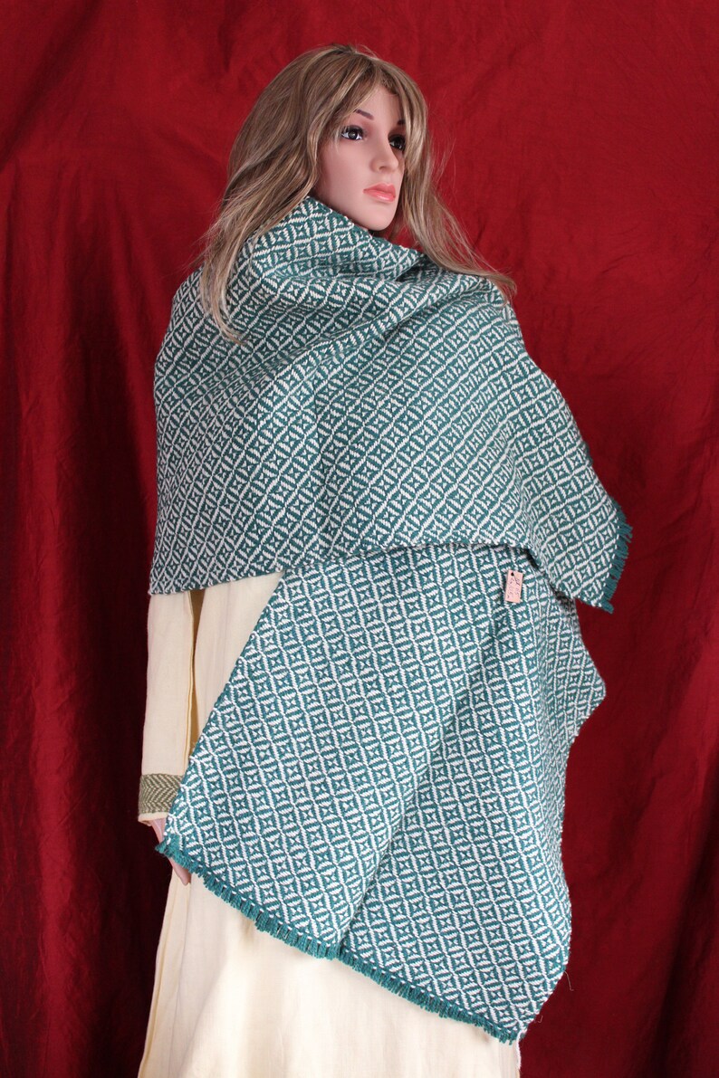 Hand-woven BLANKET 2 m 0,5 m Shawl Wrap Overlay Coverlet Tablecloth Carpet Viking Reenactment Early Medieval Natural Wool LARP