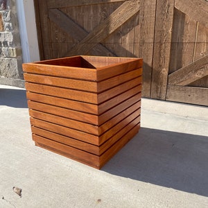 Modern mahogany Wood Cube Planter – Handmade Hardwood Indoor/Outdoor Planter Box