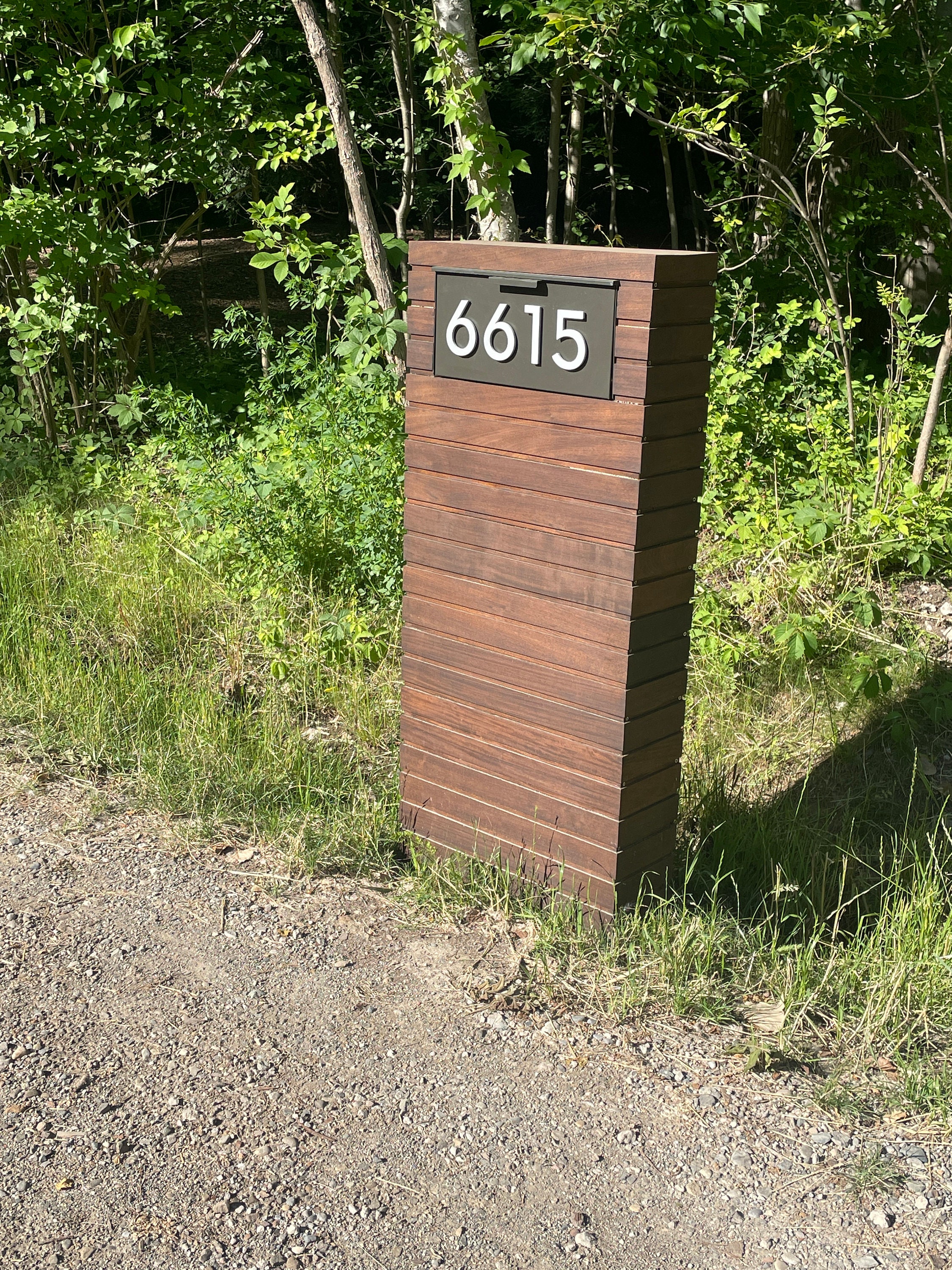 Durable Mid-Century Modern Wood Mailbox – Sleek & Weather-Resistant Outdoor Design