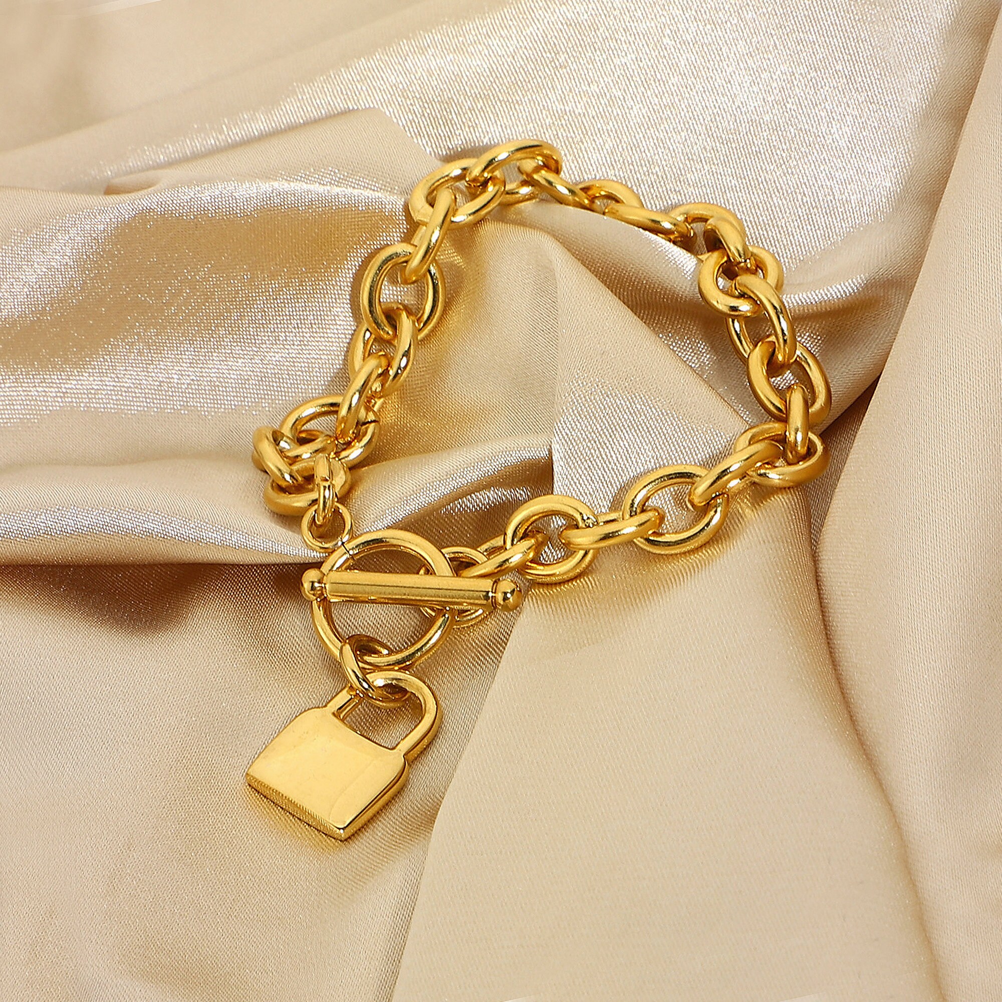 Padlock Pendant bracelet . Padlock Bracelet . chunky Gold Lock Etsy