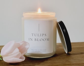 Elegant Floral Delight: Hand-poured Tulip Scented Soy Wax Candle Gift for Her, Mother's Day Gift for Mom, Spring Home Decor