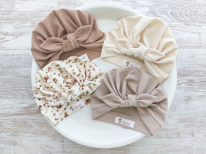 Cappelli per bambini, turbante per bambini, cappello beige, cappello floreale, cappello di cacao, regalo neonato, regalo per bambina, regalo per la doccia per bambini immagine 1