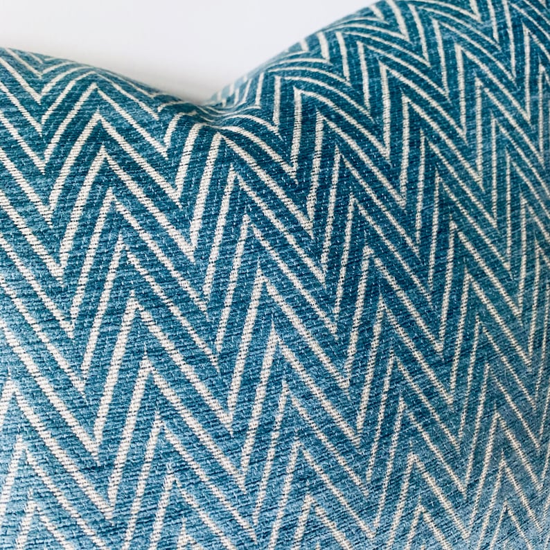 Made by Cushion Room sample fabric 021 Infinity Blue Design Pillow Cover with Invisible Zippe