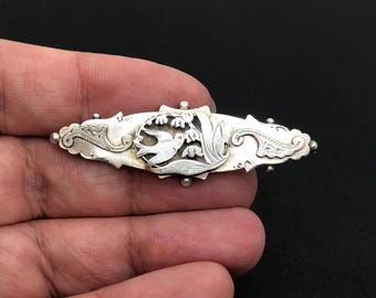 Antique Edwardian hallmarked sterling silver sweetheart brooch, design of bird and flowers