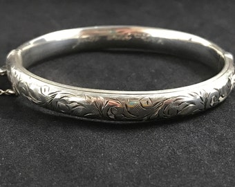 Lovely Vintage 1990s Sterling Silver 925 Octagonal Hinged Engraved Bangle