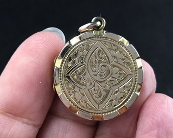 Antique Edwardian engraved 9ct yellow gold front and back photo locket, 9 carat, 9k, vacant cartouche