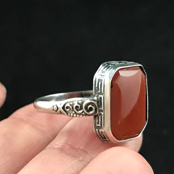 Early vintage Art Deco c1920s-1930s 935 silver carnelian gemstone signet type ring, possibly German, sterling silver
