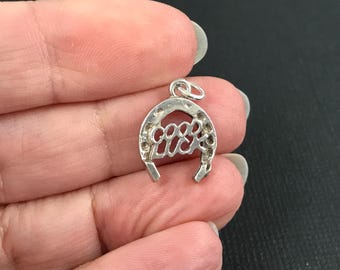 Dainty vintage sterling silver Good Luck Cockington Forge souvenir horseshoe bracelet charm