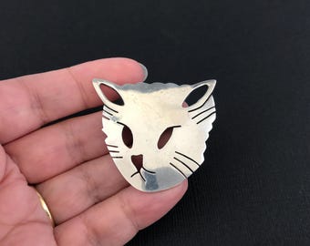 Vintage Mexico 925 sterling silver cat face brooch with pierced details