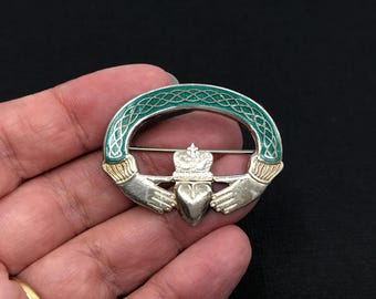Hallmarked gold plated sterling silver and enamel Irish Claddagh brooch