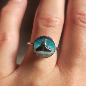 Shark tooth beach ring with real sand and tooth