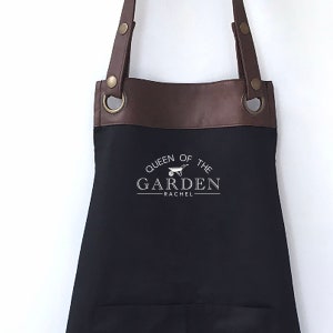 Delantal de jardín de primera calidad con ribete de piel sintética y bolsillos, personalizado: regalo para mamá, esposa, abuela, día de la madre o cumpleaños en el Reino Unido. Envío GRATIS al Reino Unido.