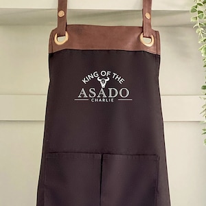 Premium Faux Leather Trim Asado Apron with Pockets, Personalised Name - Dad, Husband, Grandad / Fathers Day/Birthday gift UK-FREE Uk Postage