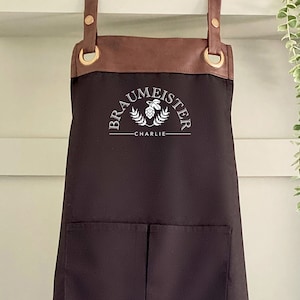 Delantal Braumeister de piel sintética de primera calidad con bolsillos, nombre personalizado (papá, esposo, abuelo/regalo para el Día del Padre/cumpleaños). Envío gratuito al Reino Unido.