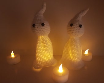 2 geesten gehaakt, geesten, Halloween, amigurumi handgemaakt