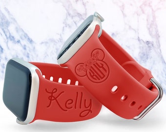 Personalisierte Monogramm Name Uhrenarmband Kompatibel mit Apple Watch iWatch Geschenkband Silikon 38/40/41/42 mm 44/45/46/49 mm Armband Laser graviert