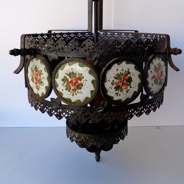 Antique Rare Old chandelier in Wrought Iron and Majolica, with 2 Wall Sconce, Vintage Italy 40s, height 55cm, diameter 35cm