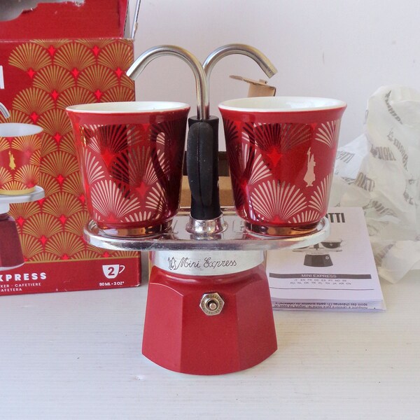 BIALETTI, double serving stovetop espresso pot,   Italian espresso douple dose,with two porcelain cups, new never used