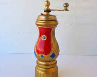 Vintage italian Florentine style wooden working pepper grinder, Italy 70s  Antique home decor, italian restaurant decor